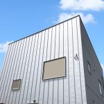 30005デザイン階段　スカイバルコニー　ウッドデッキ　空に庭のあるお家